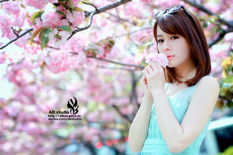 ӣ  Ͻ 180214nqt2w1o717tllbls