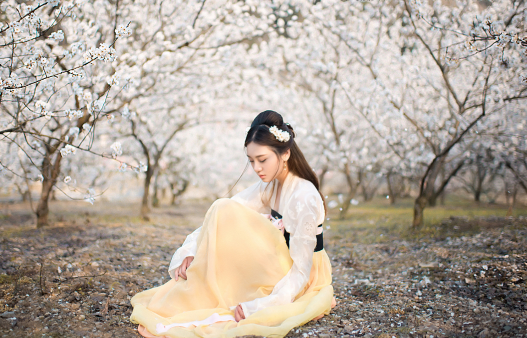 ū •   ƪС˵ 083052e0bko4k997o2kf99