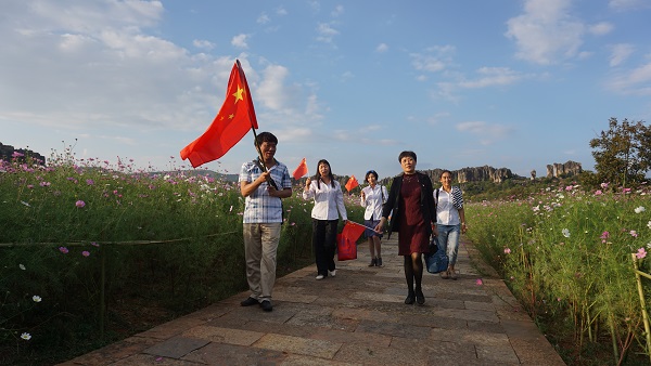 ˹ʯ֣ڻ뻨֮䣨2019ʫ ˹ʯ,ʯ,֮,,ʫ ִʫ 155036qagqzoxqqnn2xroy