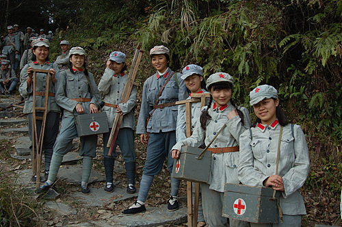 ɣ .  ɣ, Ͻ 003439fue141sm9211r11r