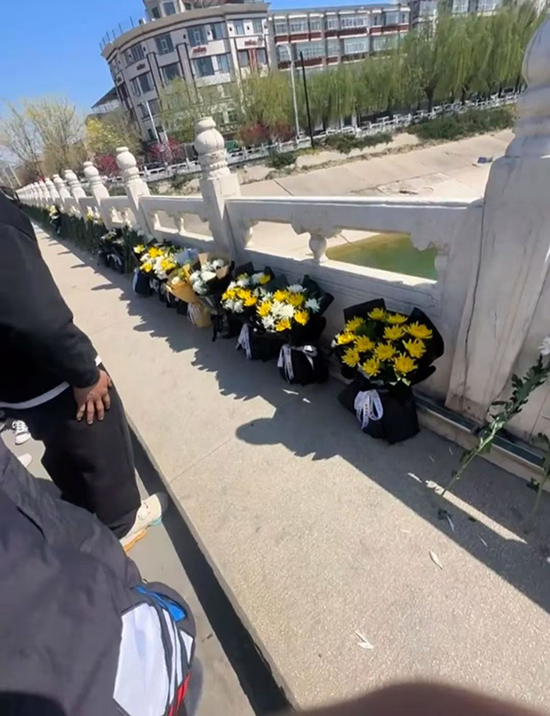 �����ӡ����촳������Դ������ʫ�����ϣ�  Ͷ��ר�� 122707z6dpqypazdys89pd