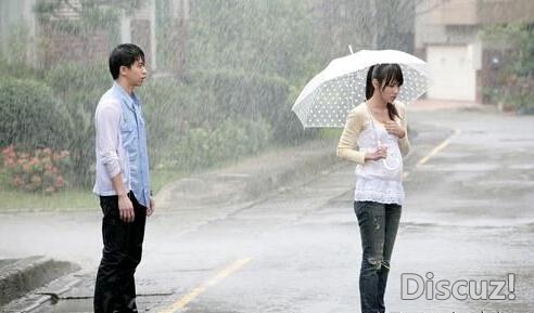 雨是天空的眼泪却不知是云的心碎